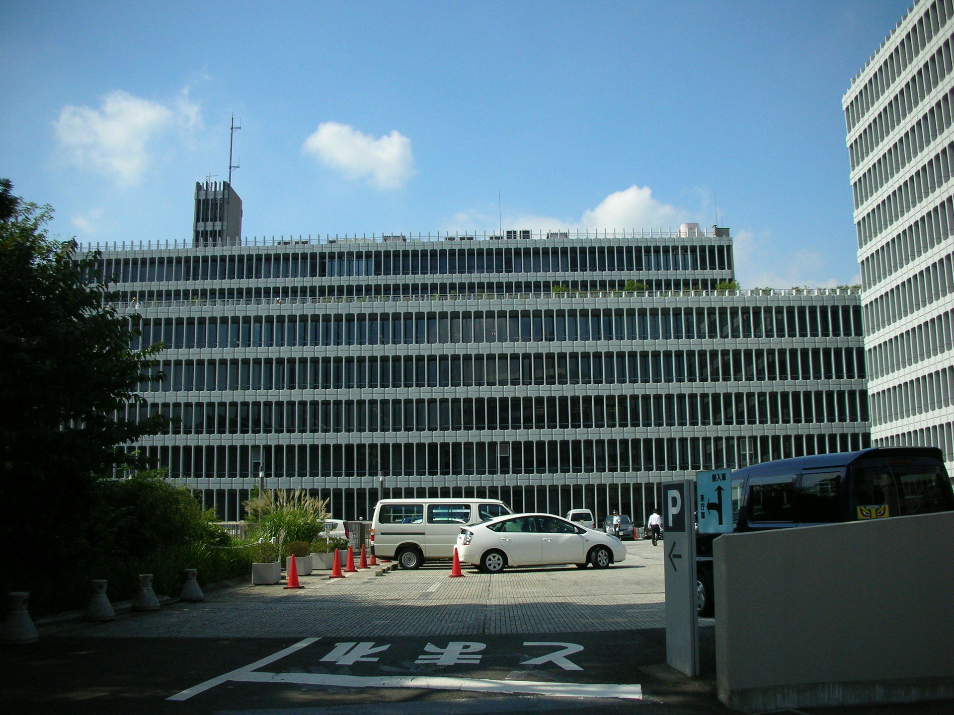 旧千代田生命本社ビル・外部編～村野藤吾の建築: 木と建築への旅