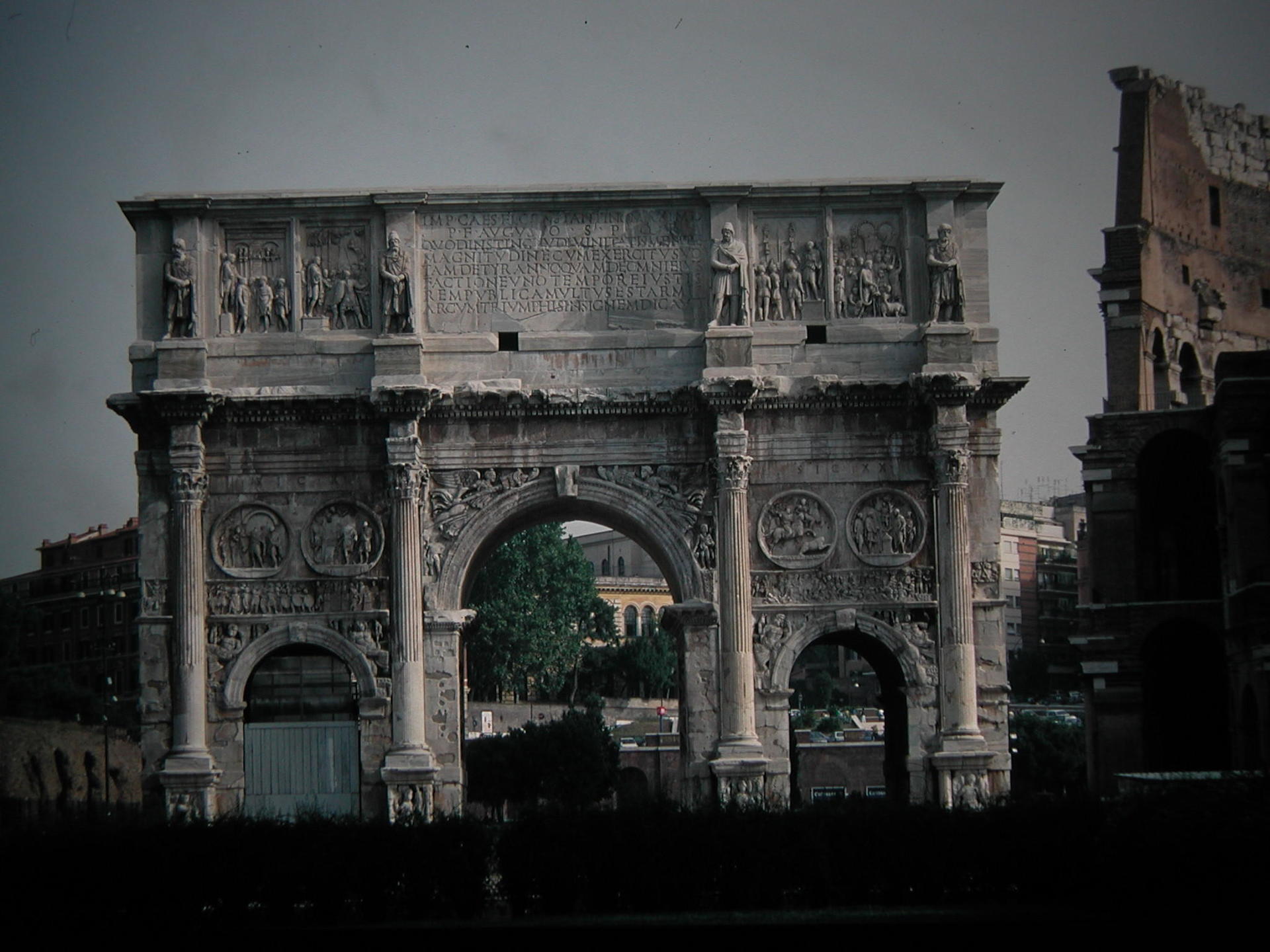 コンスタンティヌスの凱旋門～イタリアの旅: 木と建築への旅